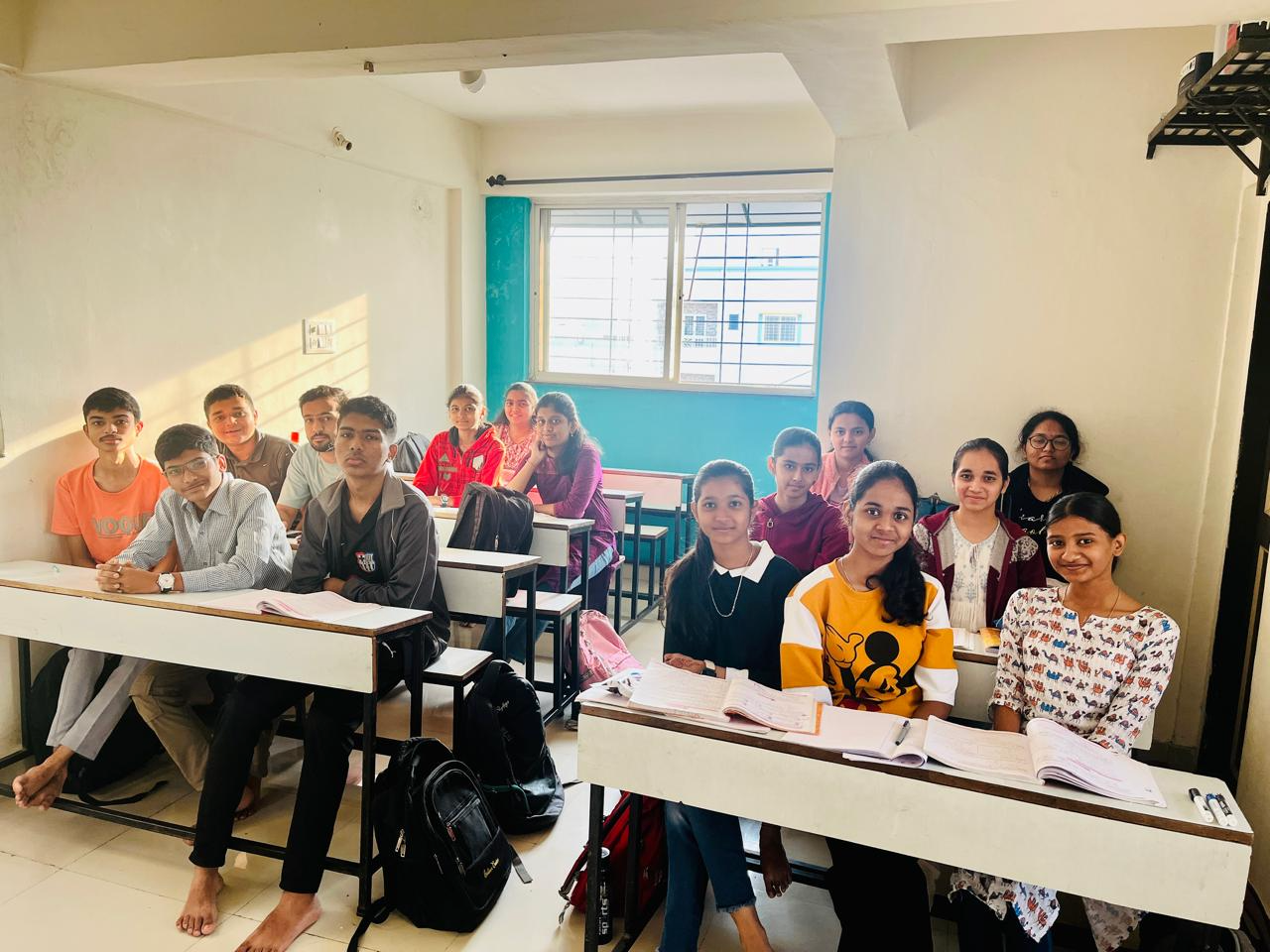 Classroom activity at Rimzim Study Solutions